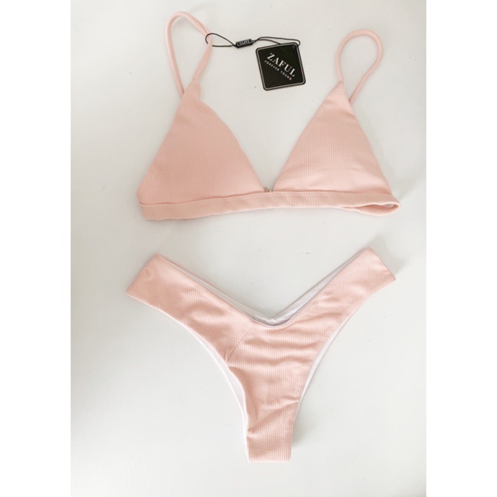NWT Zaful Baby Pink Cheeky Bikini (Fits like a M)